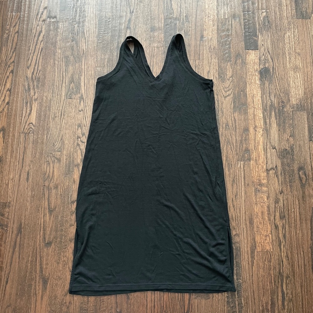 GAP Black V-Neck Dress Hem Slits XL